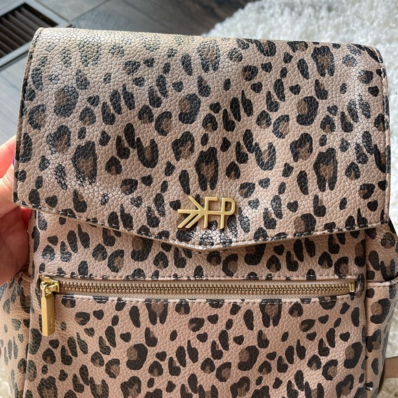 Freshly Picked Leopard Mini Classic - Picture 7 of 8